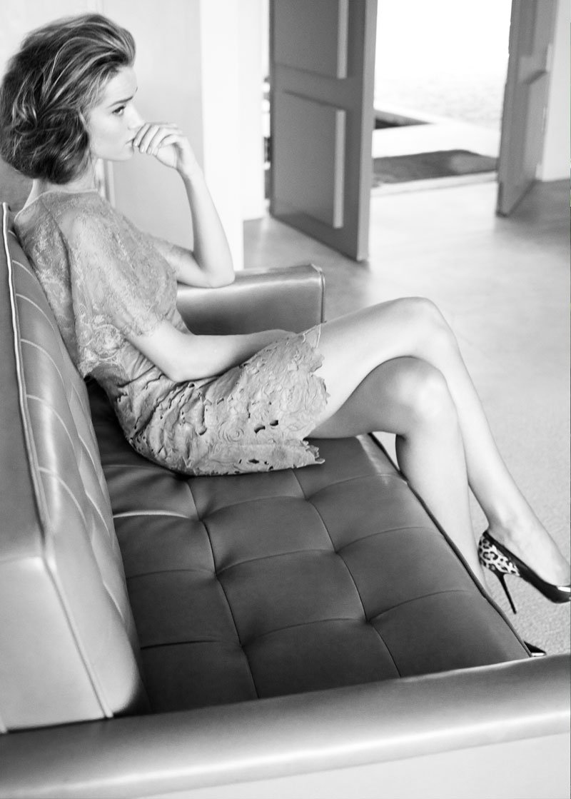 Rosie HuntingtonWhiteley Leg Photoshoot
