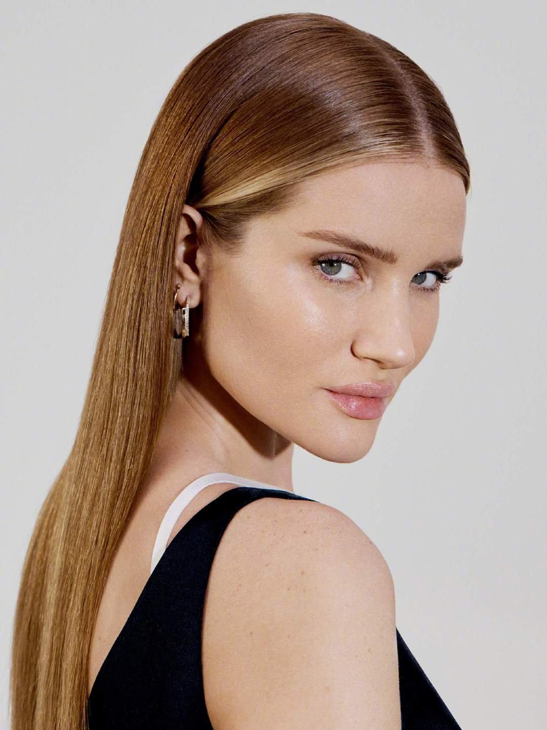 Rosie HuntingtonWhiteley  Photoshoot