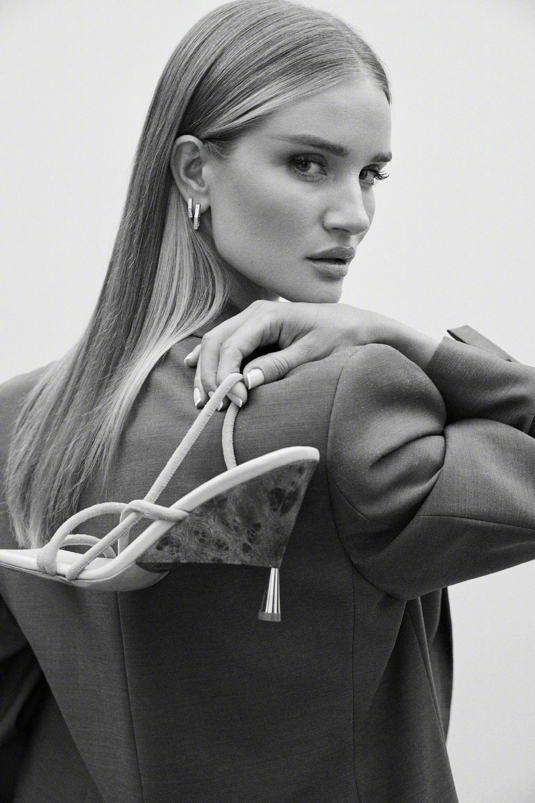 Rosie HuntingtonWhiteley  Photoshoot
