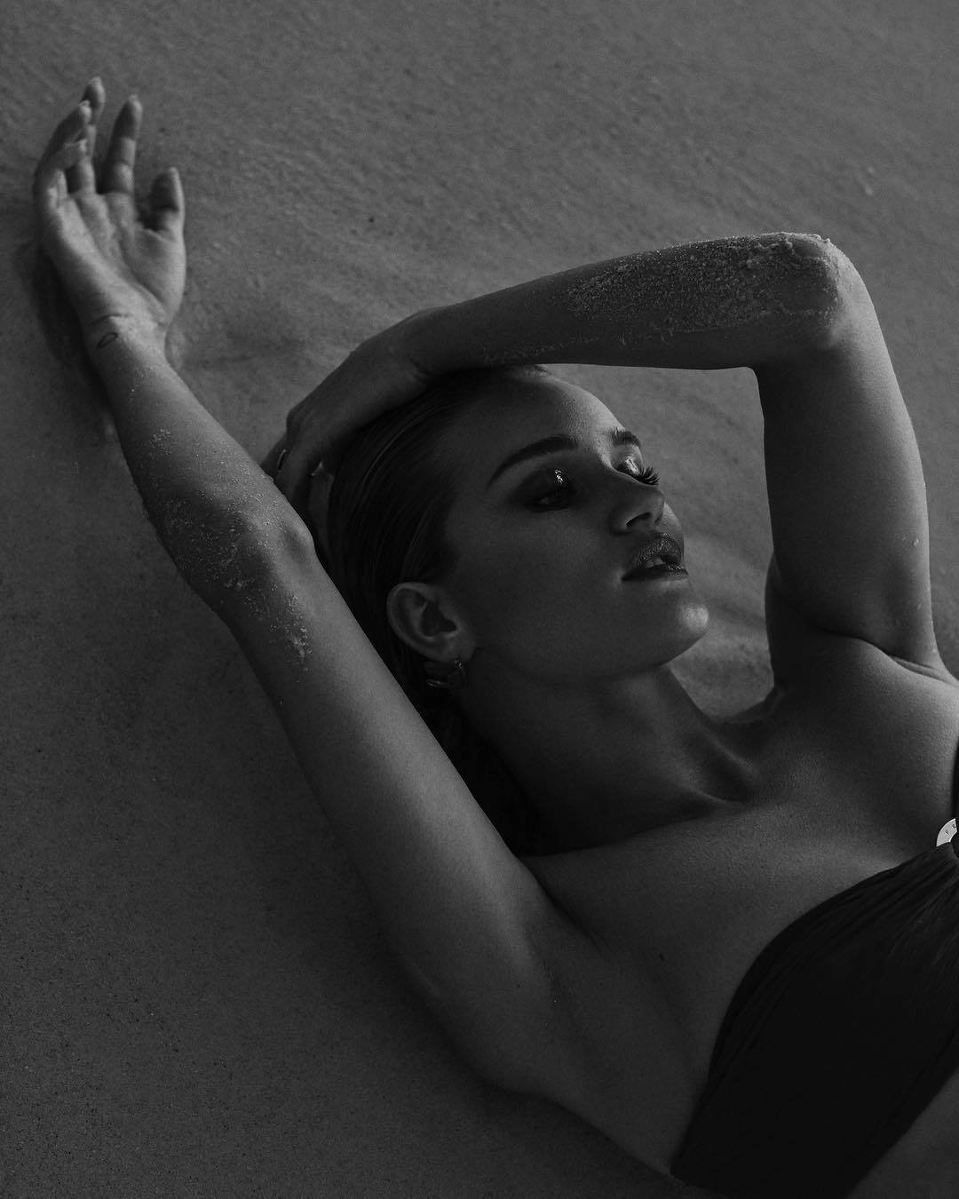 Rosie HuntingtonWhiteley Breast Photoshoot