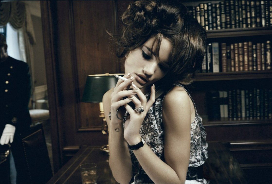 Rosie HuntingtonWhiteley  Photoshoot