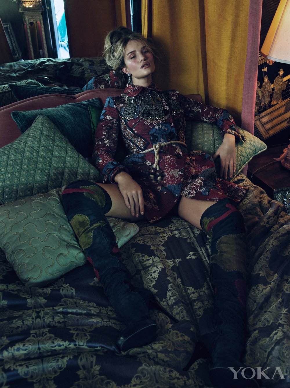 Rosie HuntingtonWhiteley Leg Photoshoot