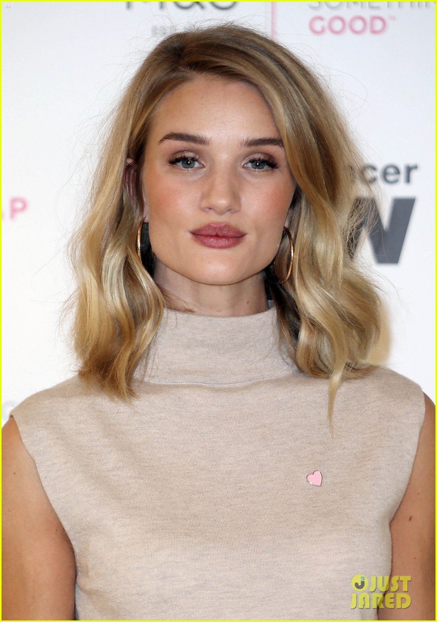 Rosie HuntingtonWhiteley  Photoshoot