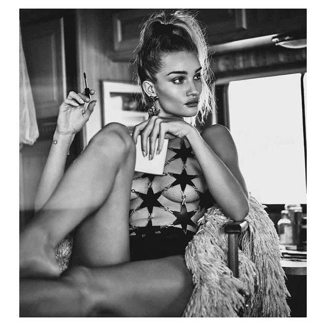 Rosie HuntingtonWhiteley Leg Photoshoot