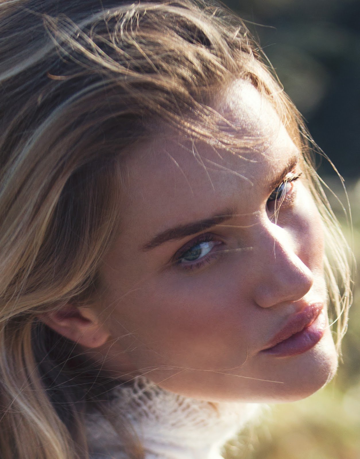 Rosie HuntingtonWhiteley  Photoshoot