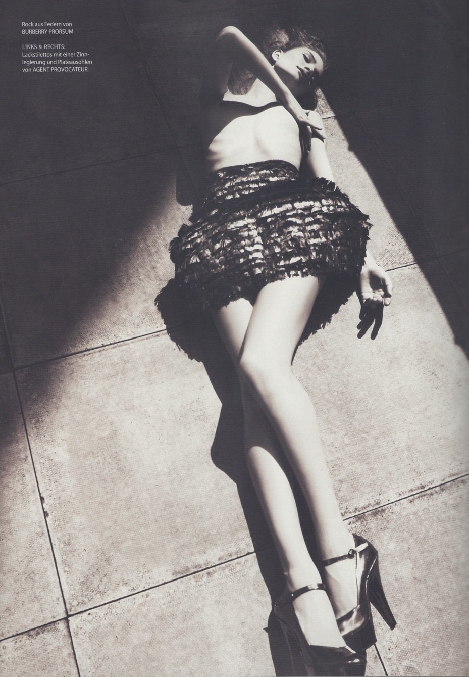 Rosie HuntingtonWhiteley Leg Photoshoot