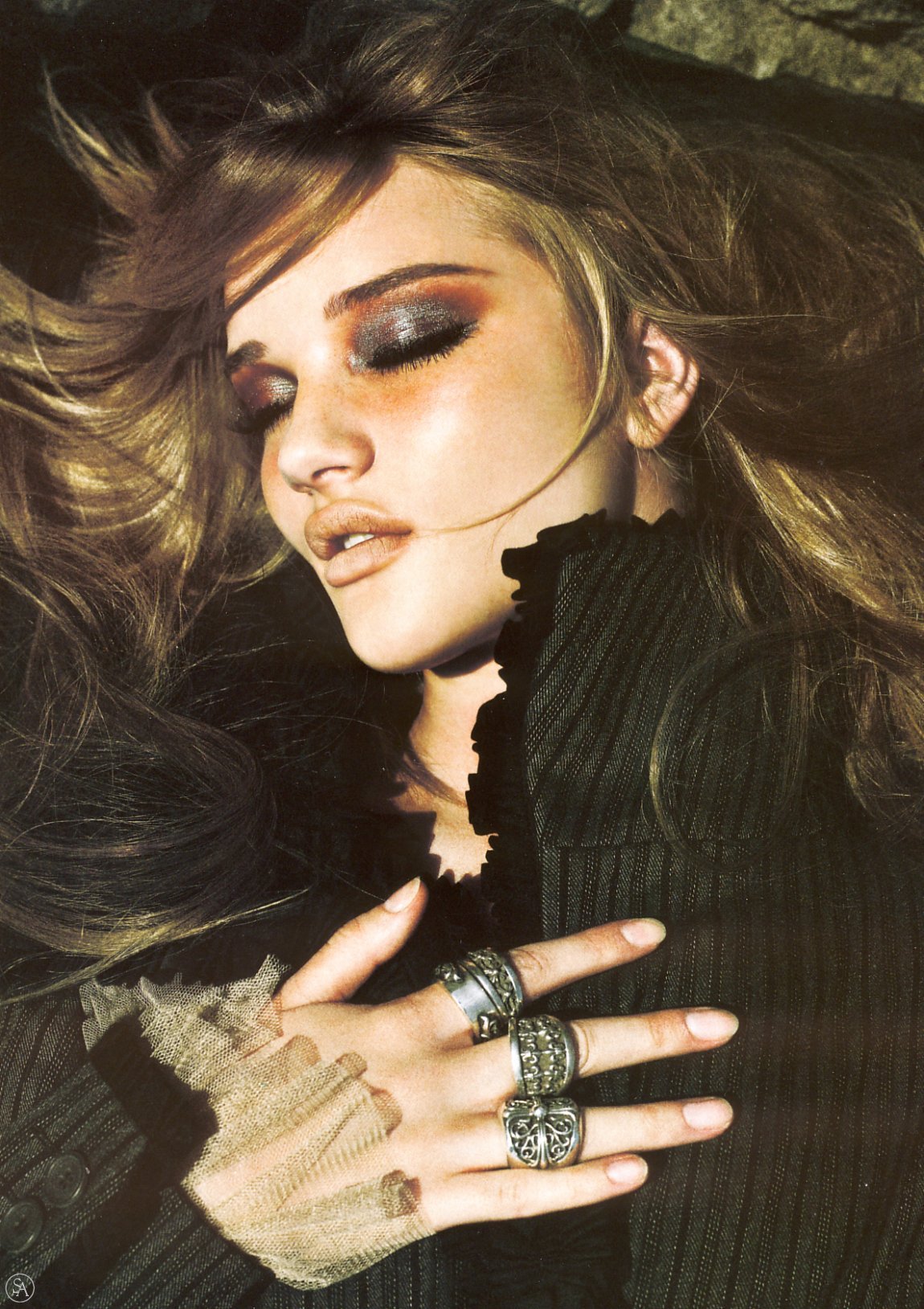 Rosie HuntingtonWhiteley  Photoshoot