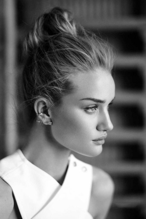 Rosie HuntingtonWhiteley  Photoshoot