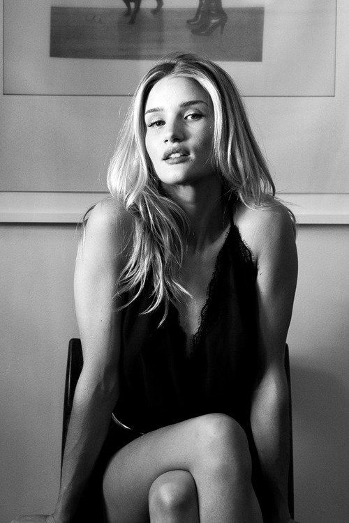 Rosie HuntingtonWhiteley Swimwear/Bikini Photoshoot