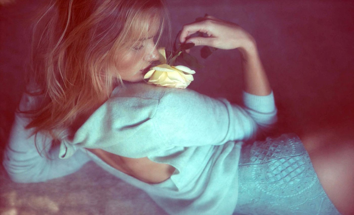 Rosie HuntingtonWhiteley  Photoshoot