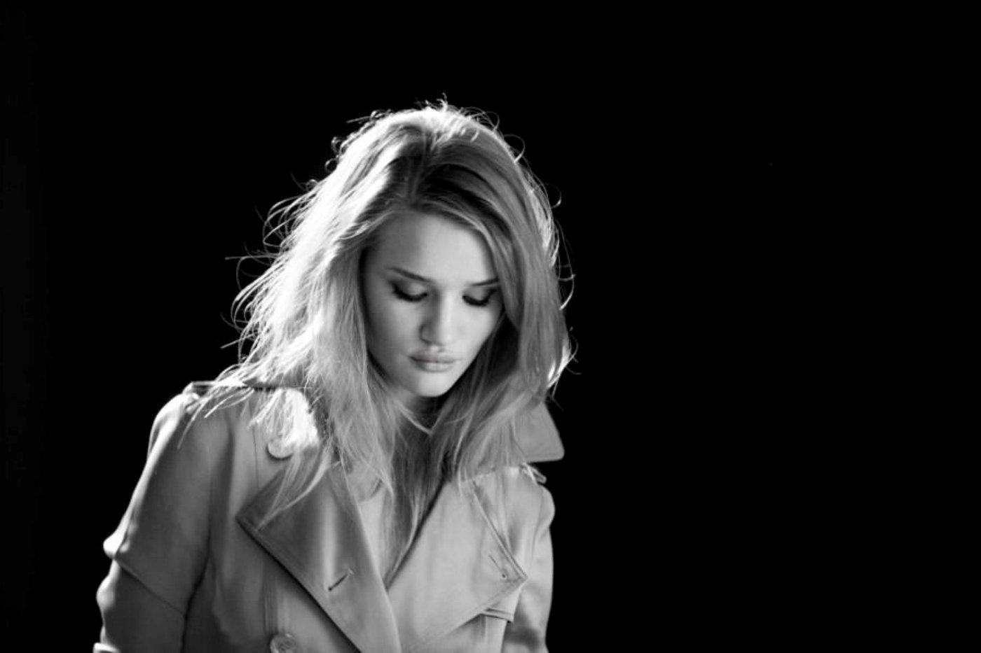 Rosie HuntingtonWhiteley  Photoshoot