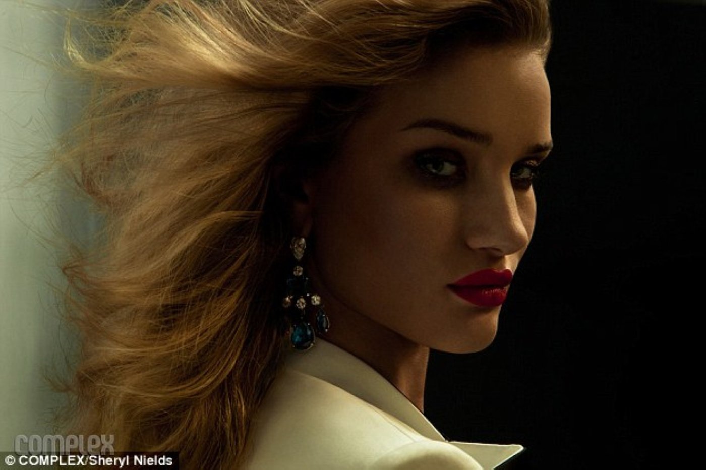 Rosie HuntingtonWhiteley  Photoshoot