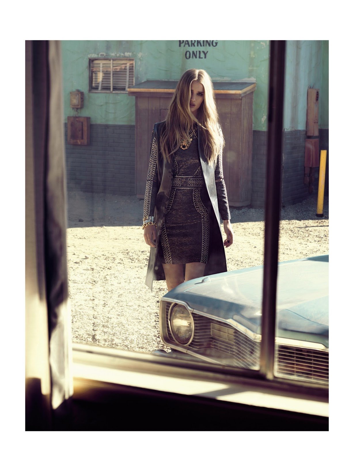 Rosie HuntingtonWhiteley  Photoshoot