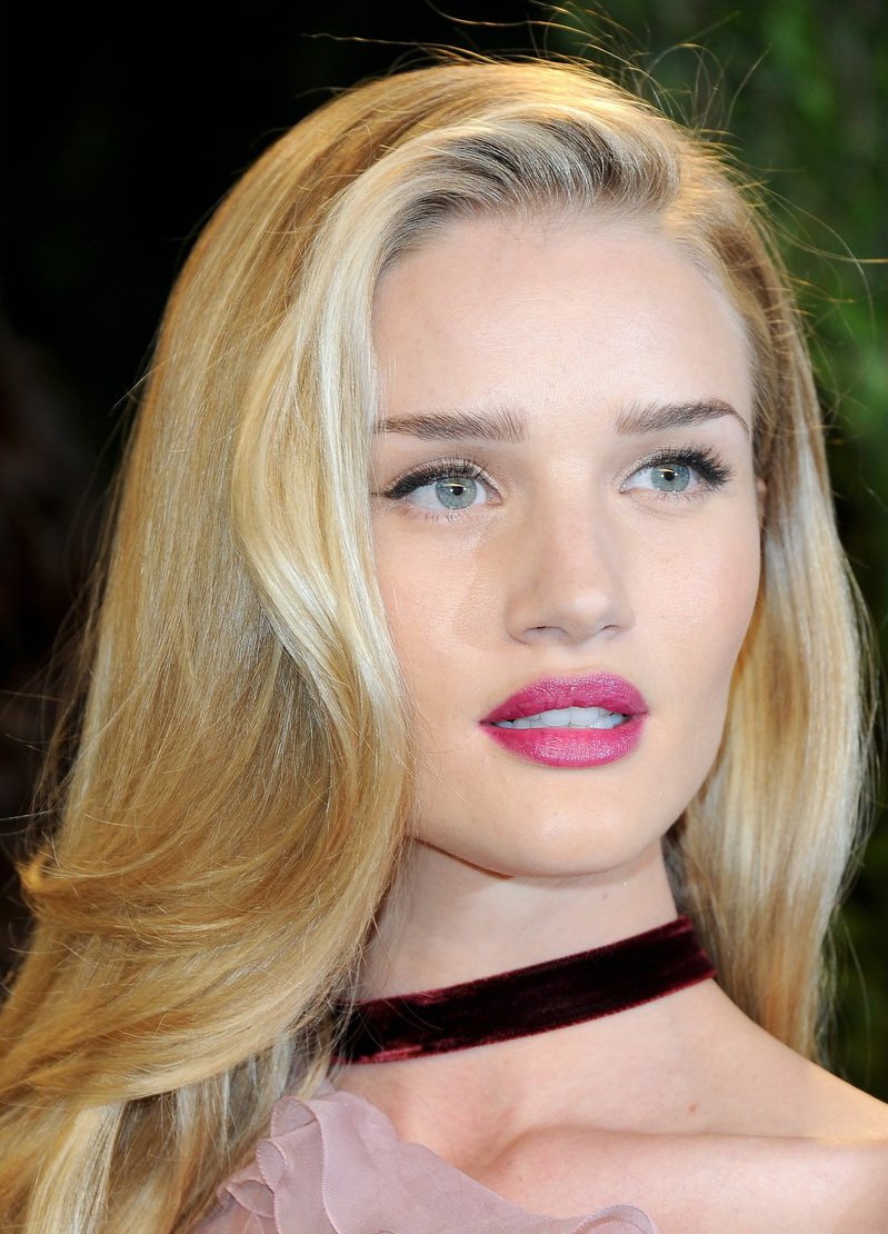 Rosie HuntingtonWhiteley  Photoshoot