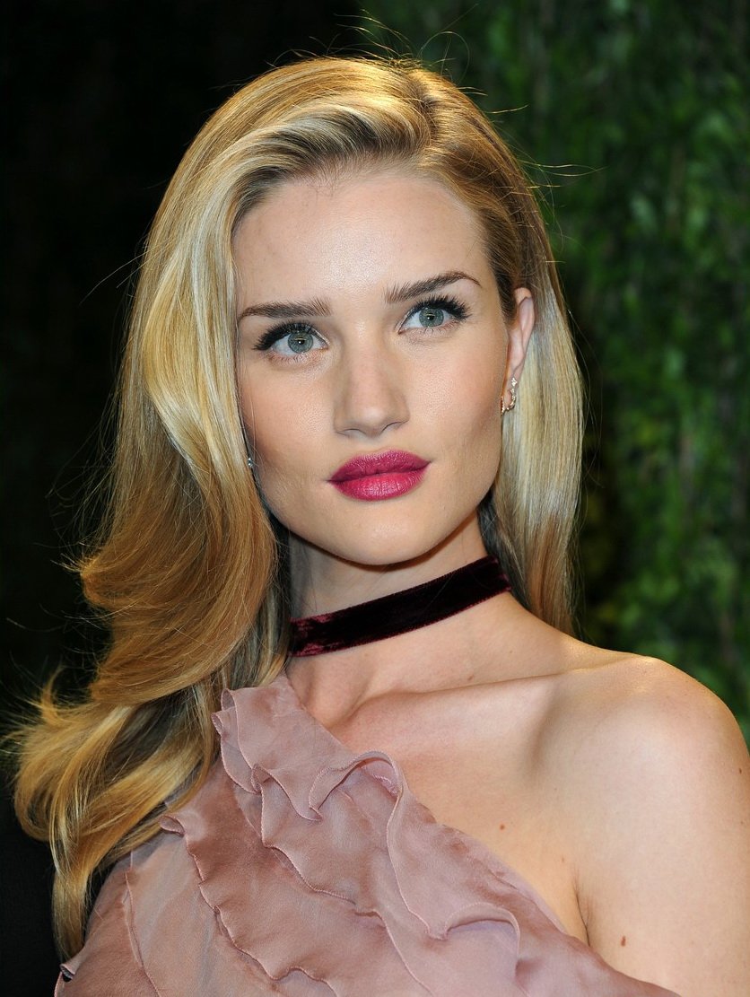 Rosie HuntingtonWhiteley  Photoshoot