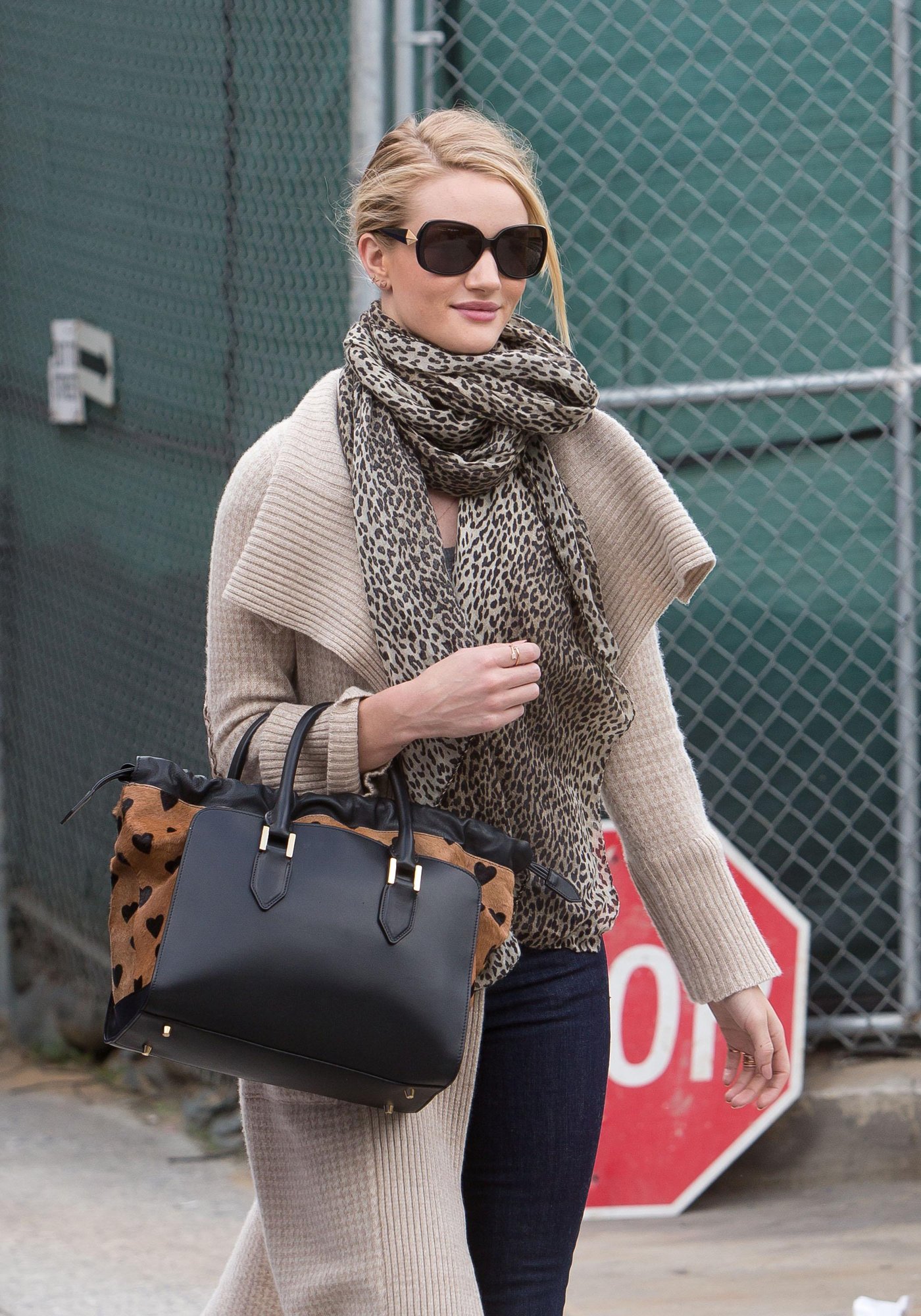 Rosie HuntingtonWhiteley  Photoshoot