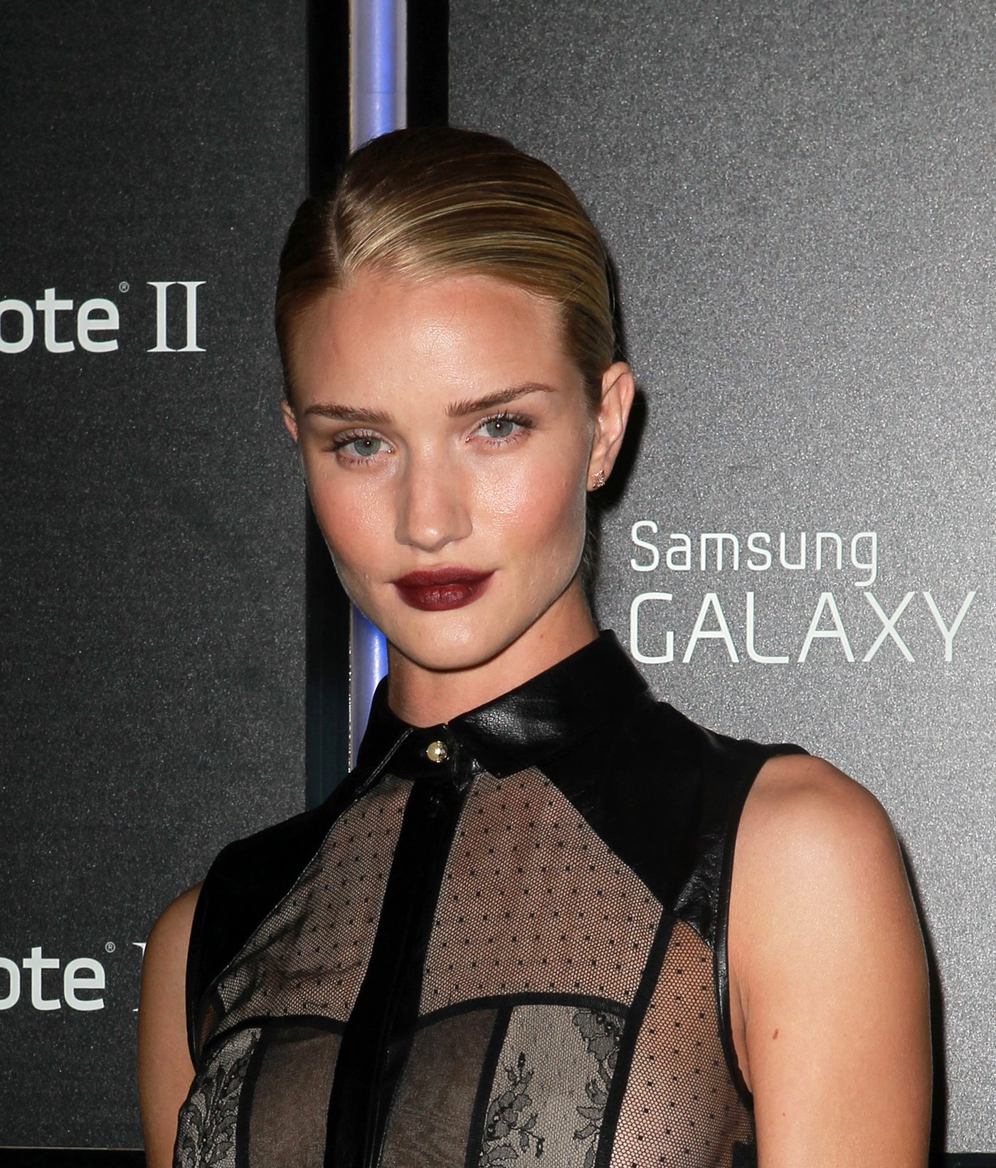 Rosie HuntingtonWhiteley  Photoshoot