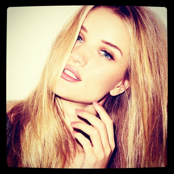 Rosie HuntingtonWhiteley  Photoshoot