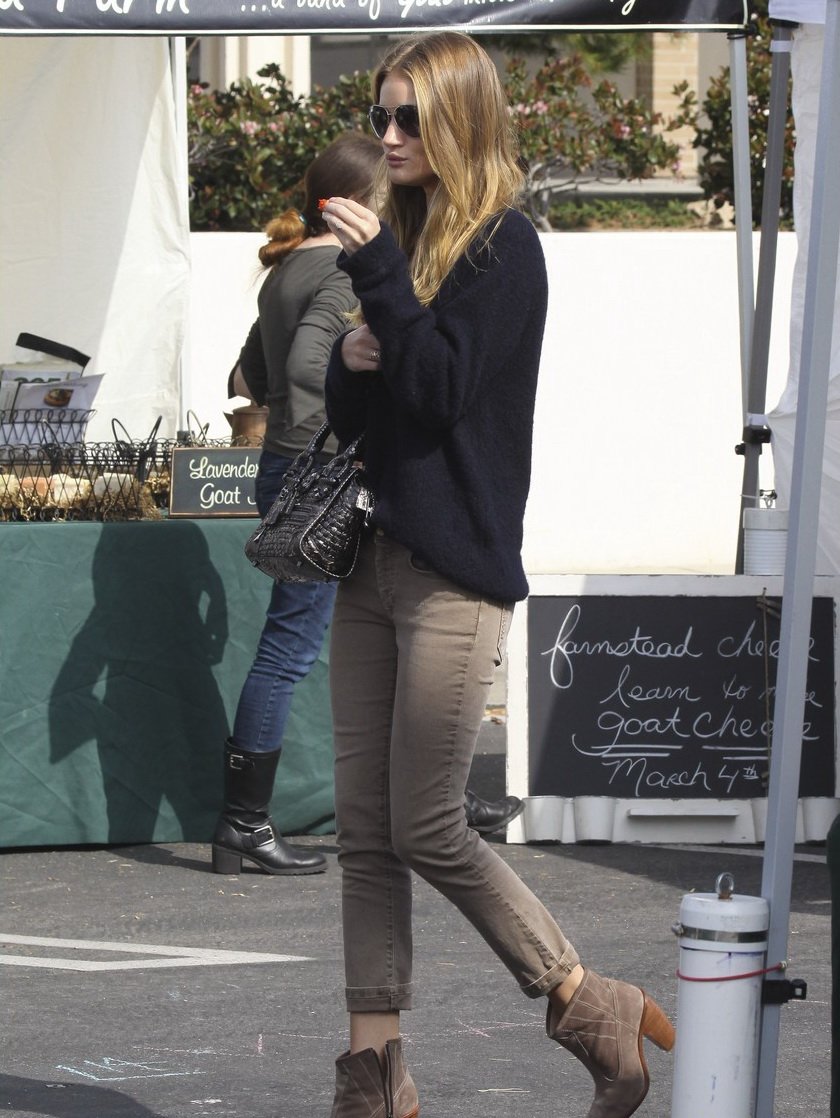 Rosie HuntingtonWhiteley  Photoshoot