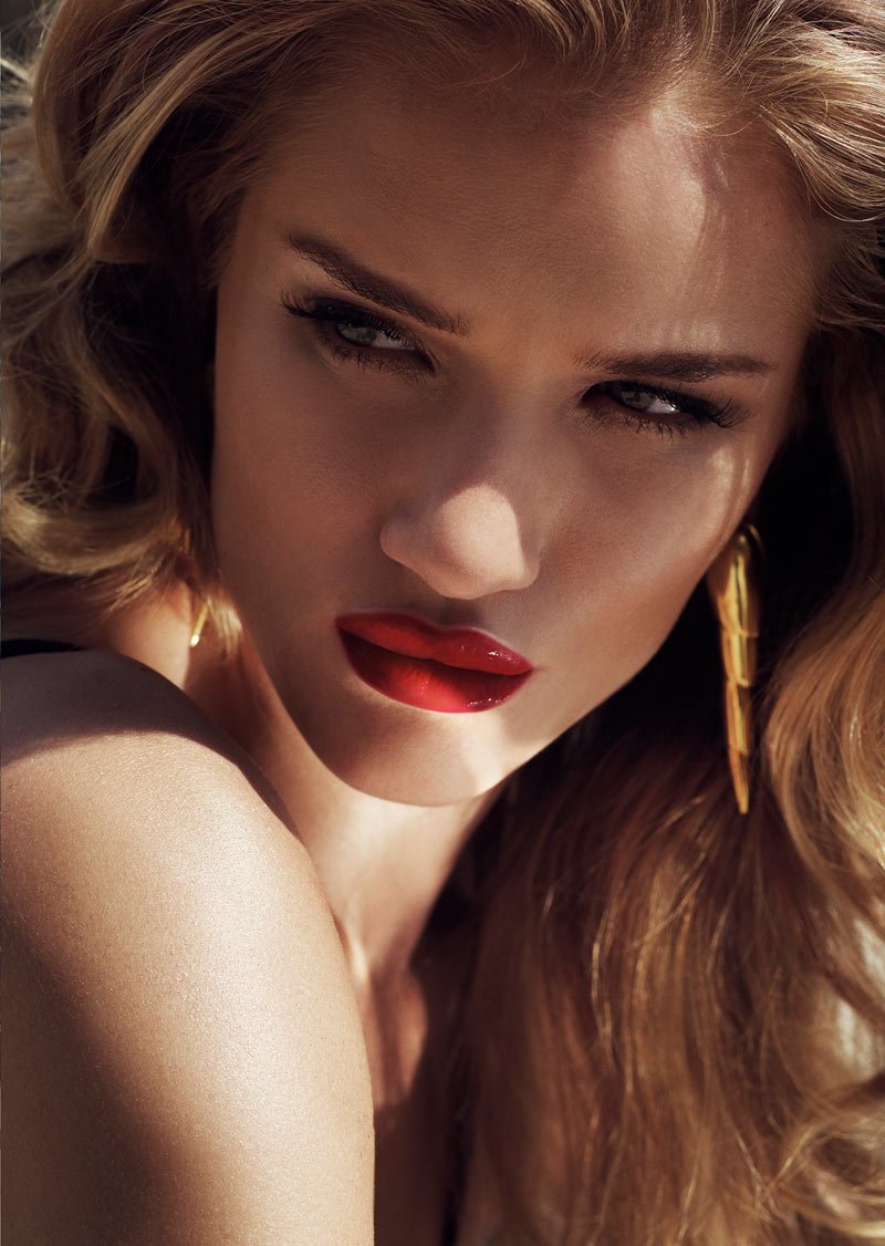 Rosie HuntingtonWhiteley  Photoshoot