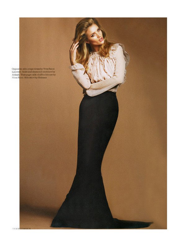 Rosie HuntingtonWhiteley Leg Photoshoot