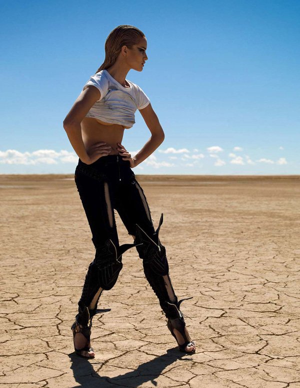 Rosie HuntingtonWhiteley  Photoshoot