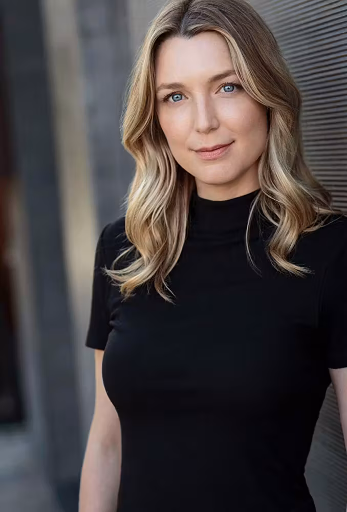 Tania Nolan  Photoshoot