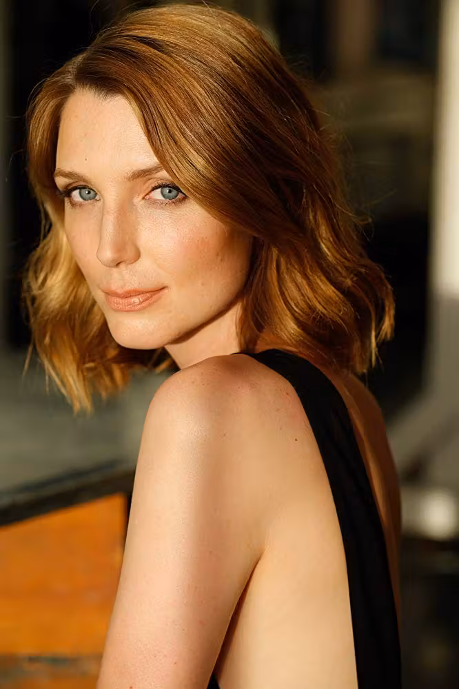 Tania Nolan  Photoshoot