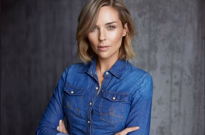 Tanya van Graan  Photoshoot