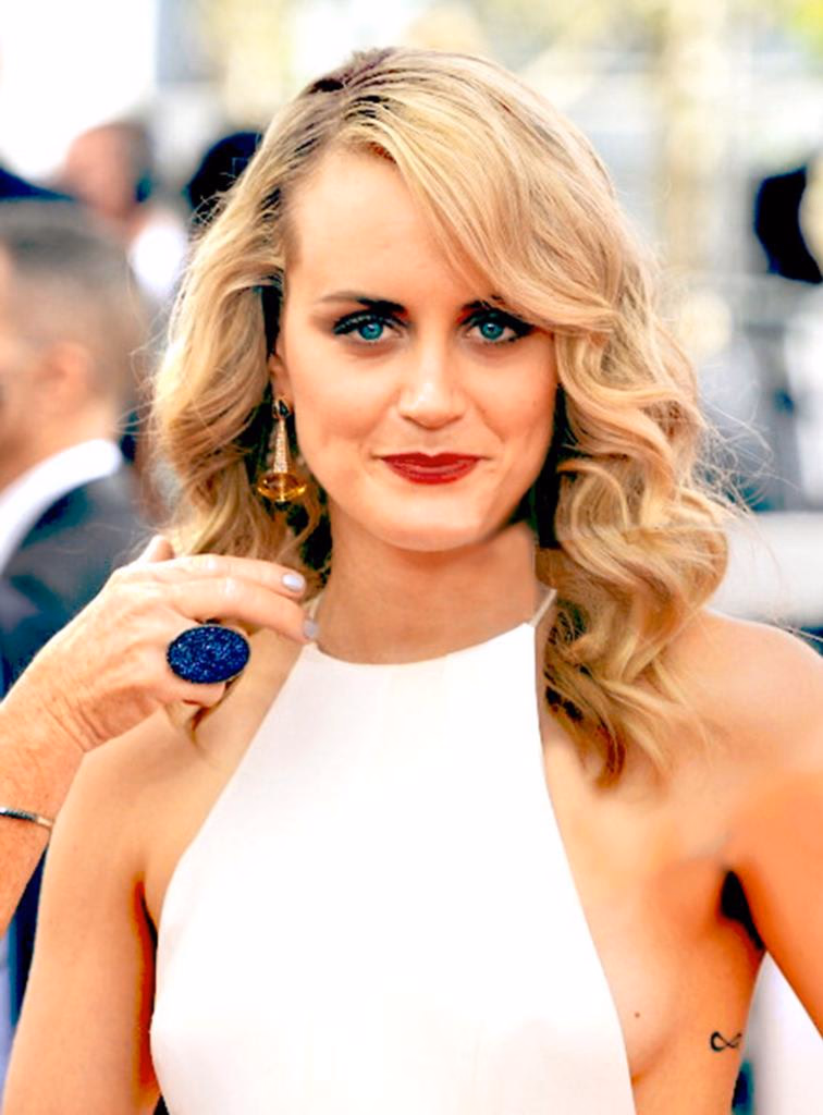 Taylor Schilling Breast Photoshoot