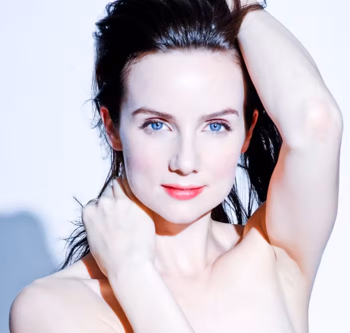 Victoria Summer  Photoshoot