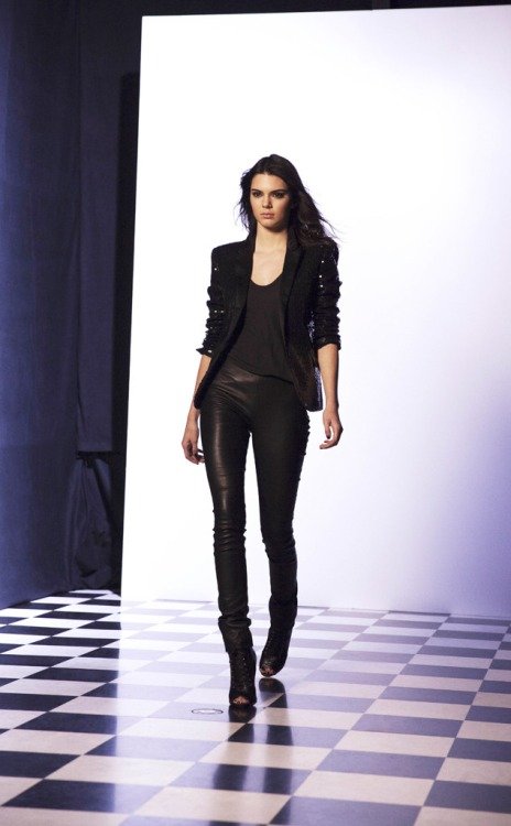 Kendall Jenner Leg Photoshoot