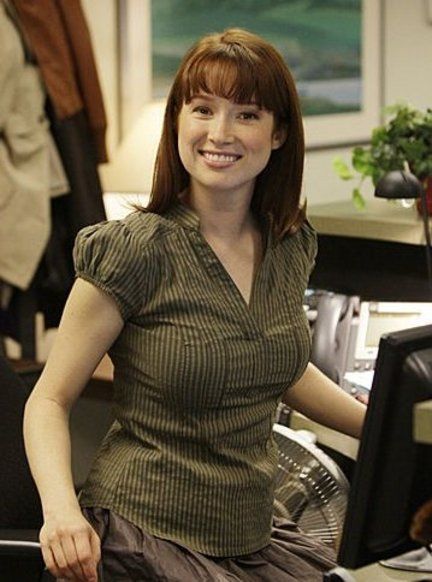 Ellie Kemper Sexy and Hottest Photos , Latest Pics