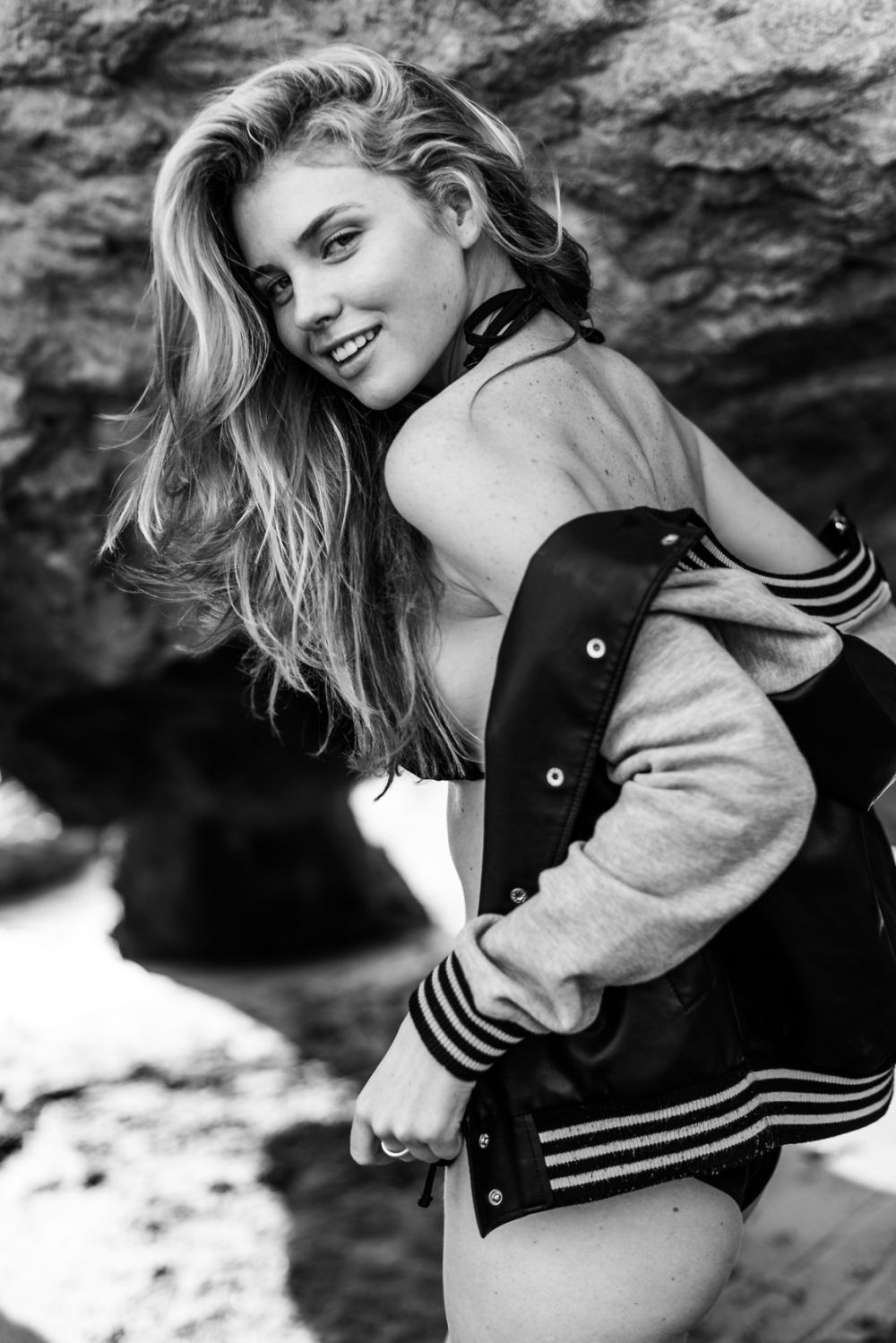 Kayslee Collins Sexy and Hottest Photos , Latest Pics