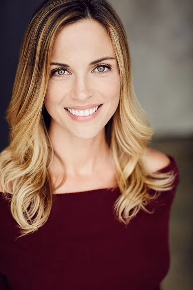 Kelly Sullivan  Photoshoot