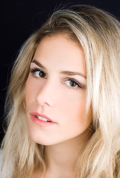 Alix Wilton Regan  Photoshoot