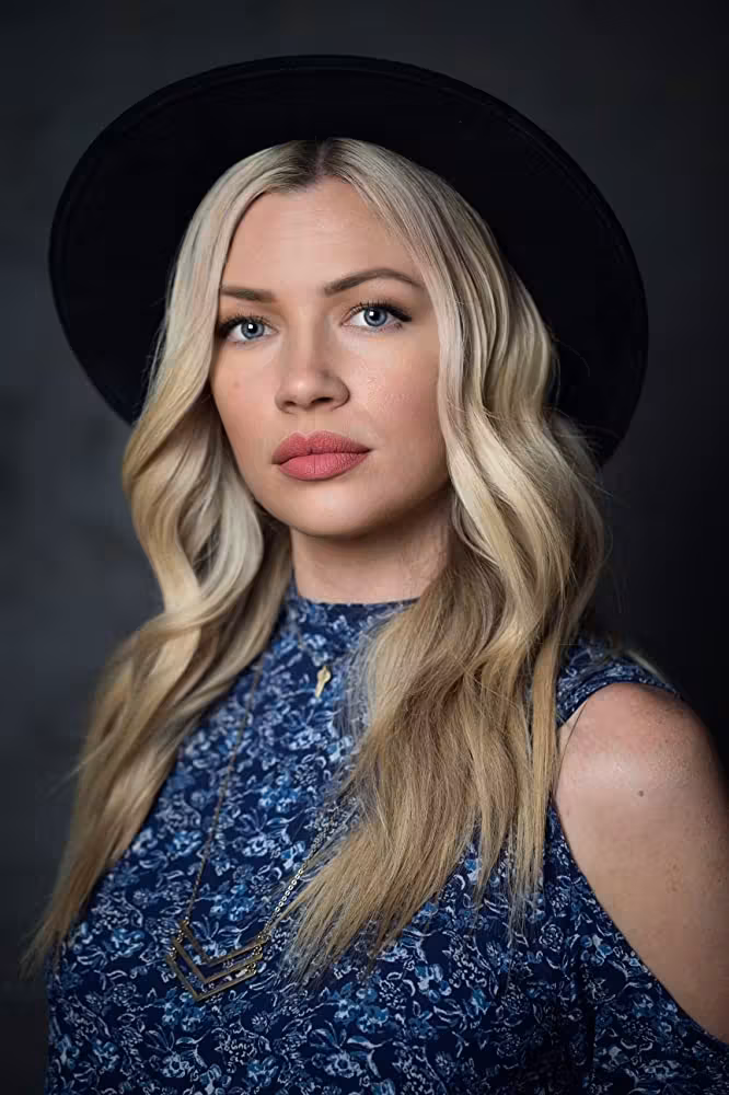 Amber Coyle  Photoshoot