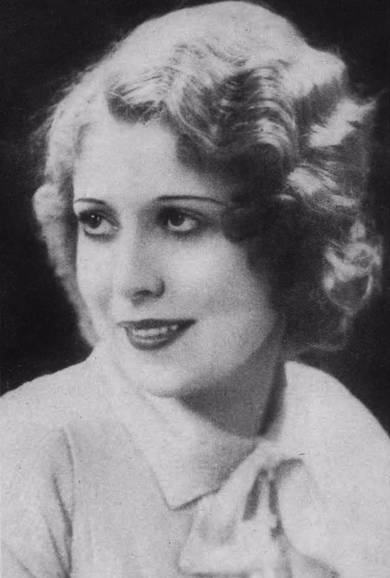 Annette Hanshaw  Photoshoot