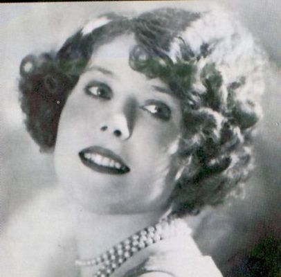 Annette Hanshaw Sexy and Hottest Photos , Latest Pics