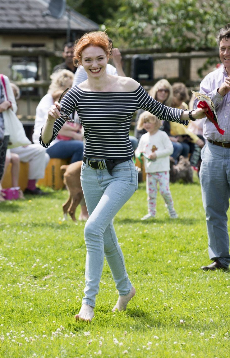 Eleanor Tomlinson  Photoshoot