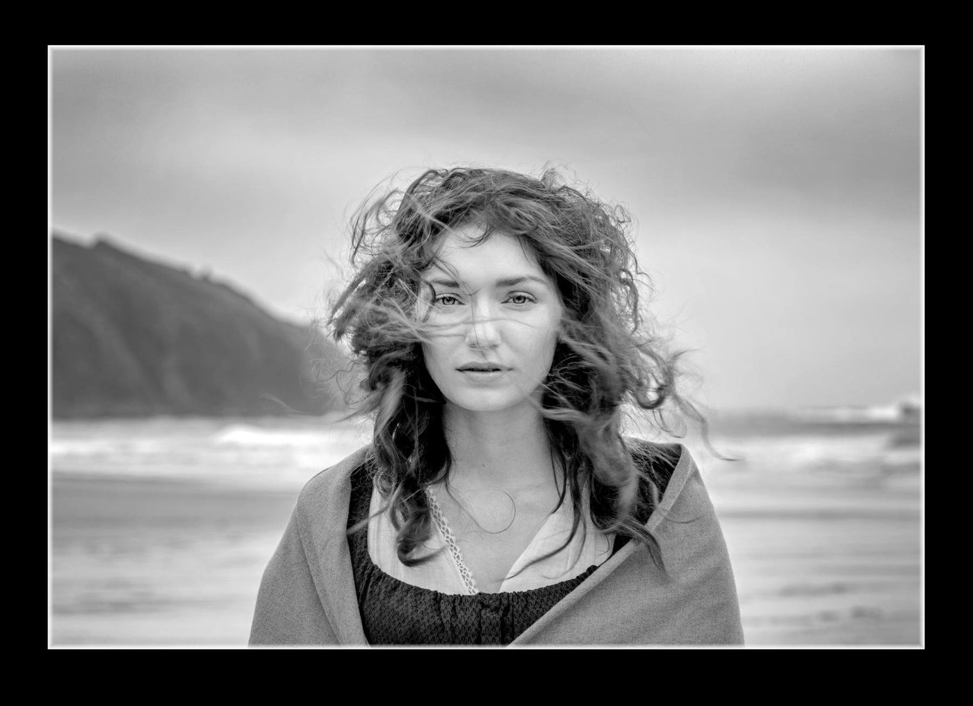 Eleanor Tomlinson  Photoshoot