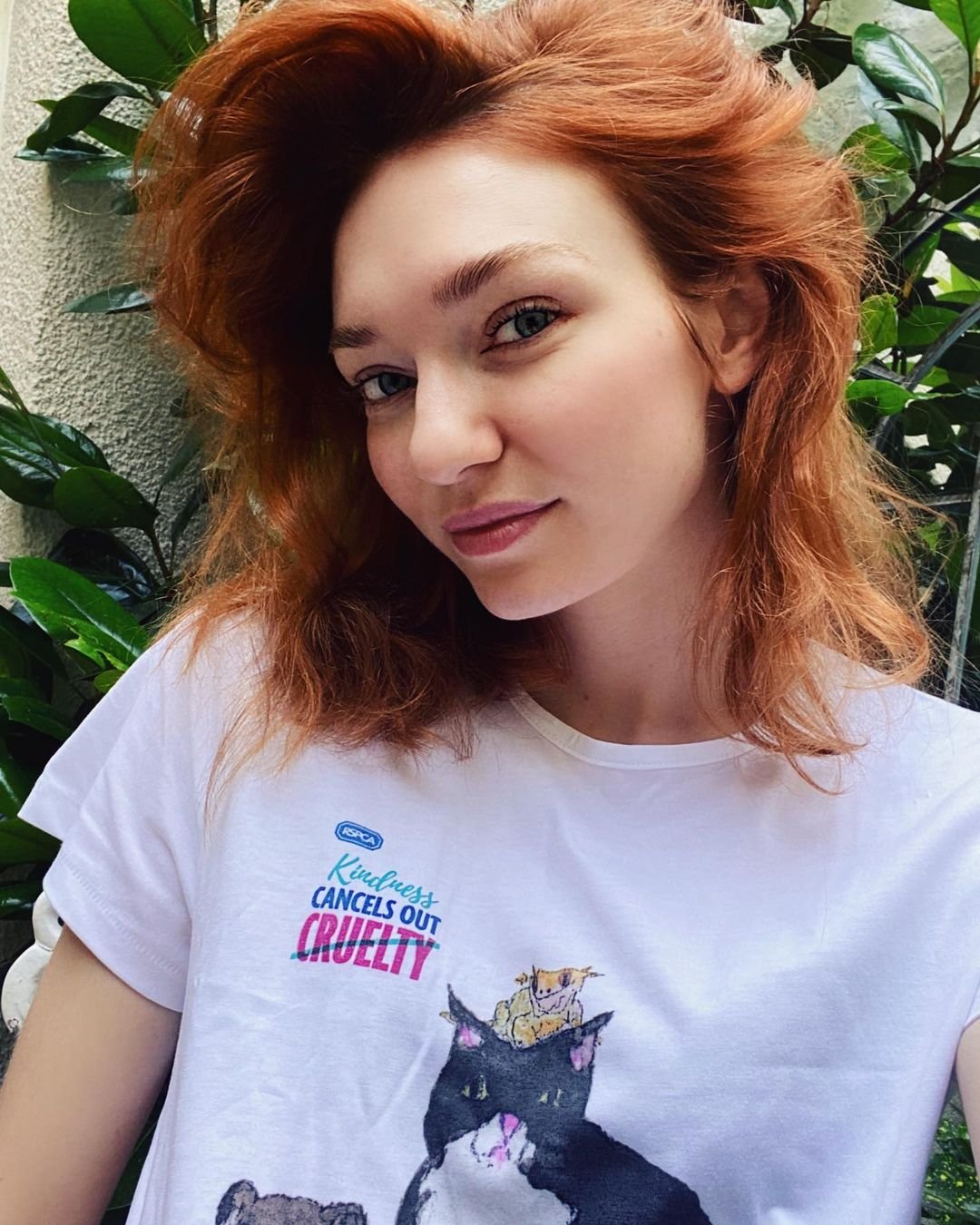 Eleanor Tomlinson  Photoshoot