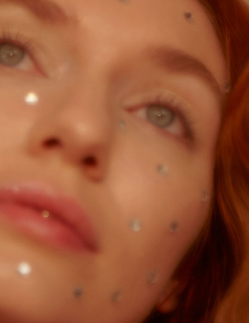 Eleanor Tomlinson  Photoshoot