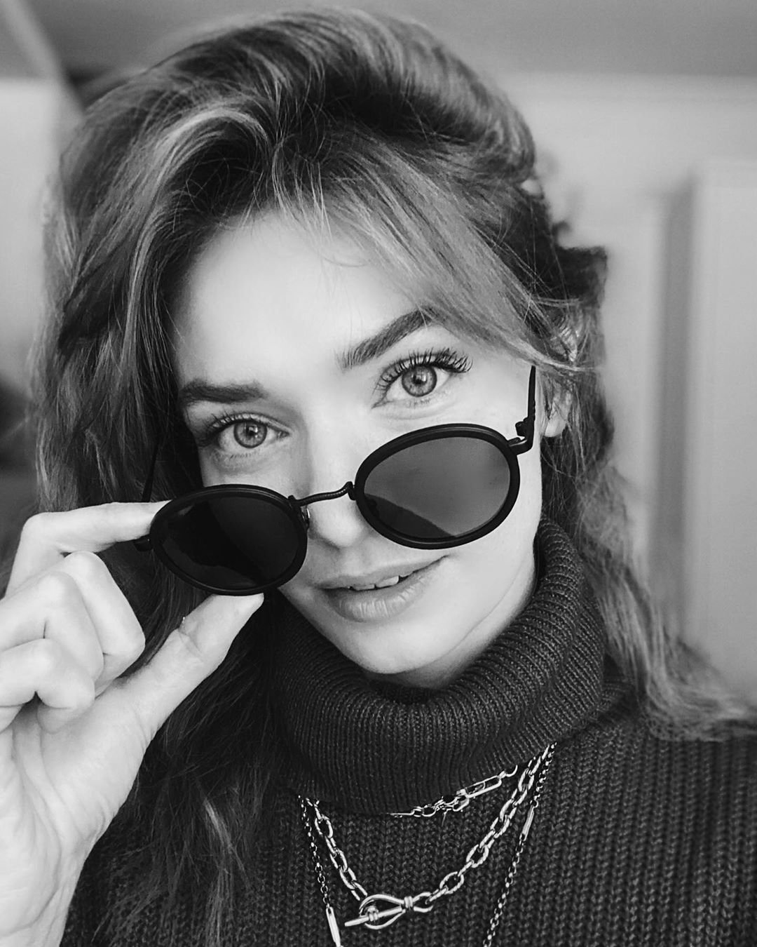 Eleanor Tomlinson  Photoshoot