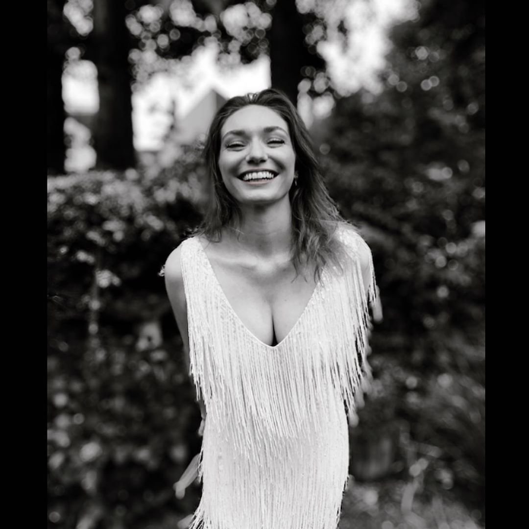 Eleanor Tomlinson  Photoshoot