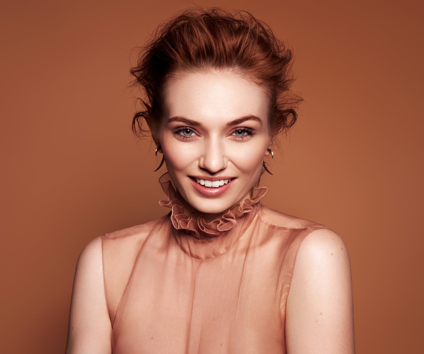 Eleanor Tomlinson Breast Photoshoot