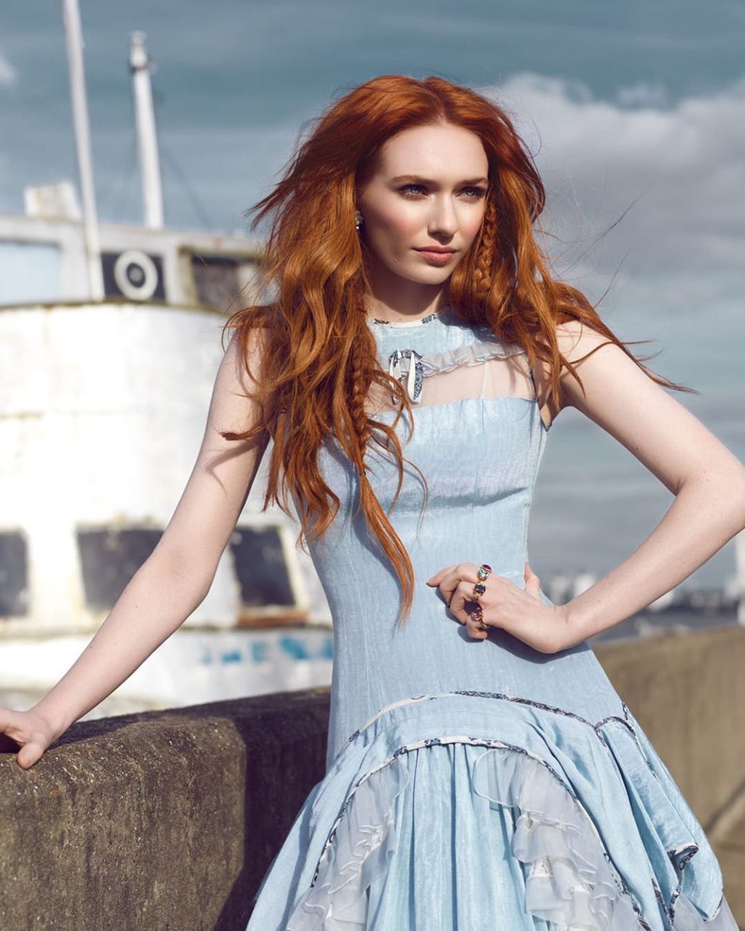 Eleanor Tomlinson Leg Photoshoot
