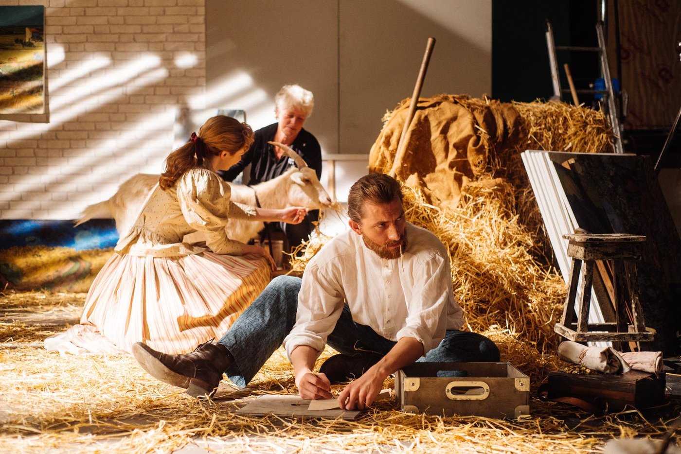 Eleanor Tomlinson  Photoshoot