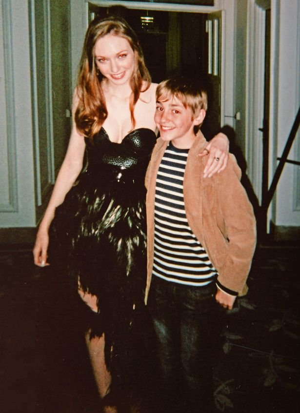 Eleanor Tomlinson  Photoshoot