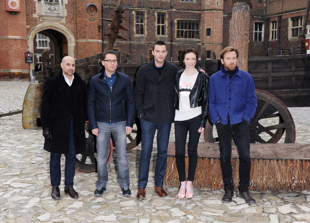 Eleanor Tomlinson  Photoshoot